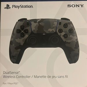 Camo PS5 controller